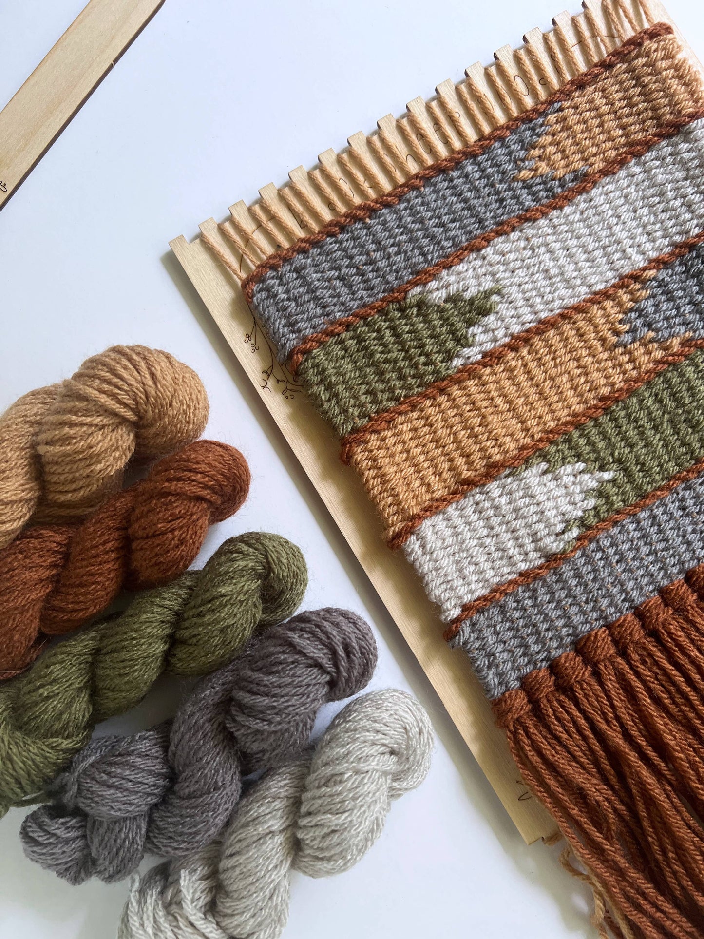 DIY Tapestry Weaving Kit for Beginners - Yarn & Fiber Crafts - SLOLife Studio & Mercantile