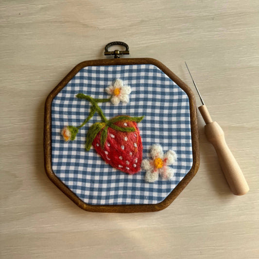 Berry Sweet Painting With Wool Kit