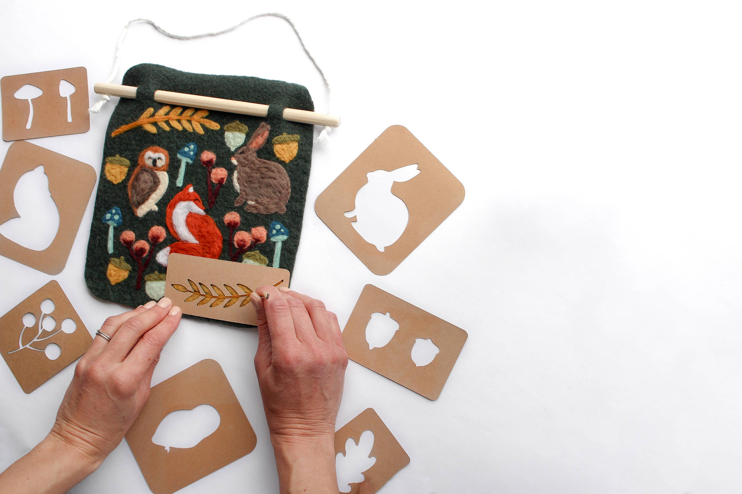 8"x8" Woodland Banner Felting Kit 