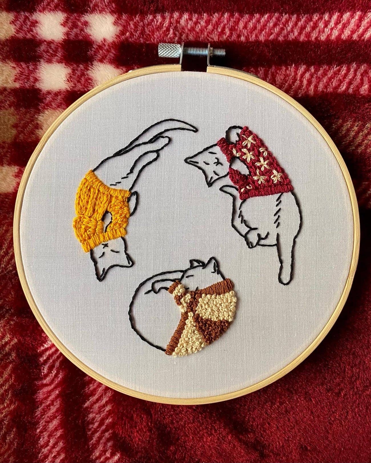 Cozy Sweater Kitties Embroidery Kit