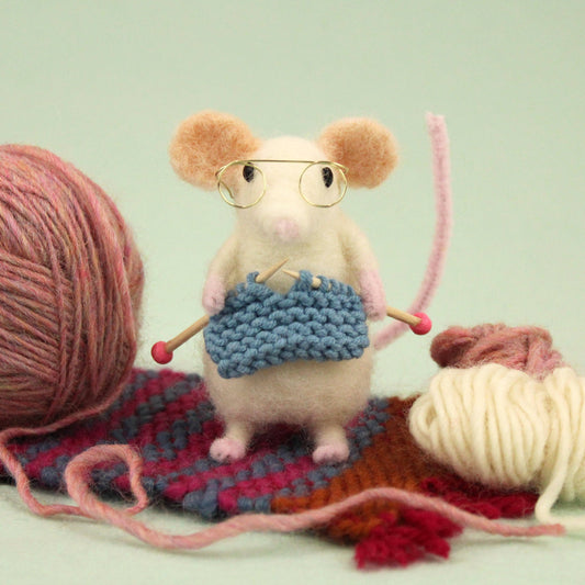 Knitting Mouse Small Needle Felt Kit - SLOLife Studio & Mercantile
