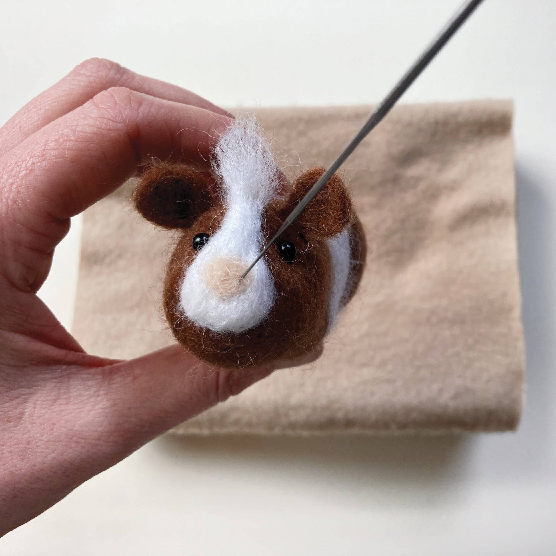 Needle felting kit - Guinea pigs - SLOLife Studio & Mercantile