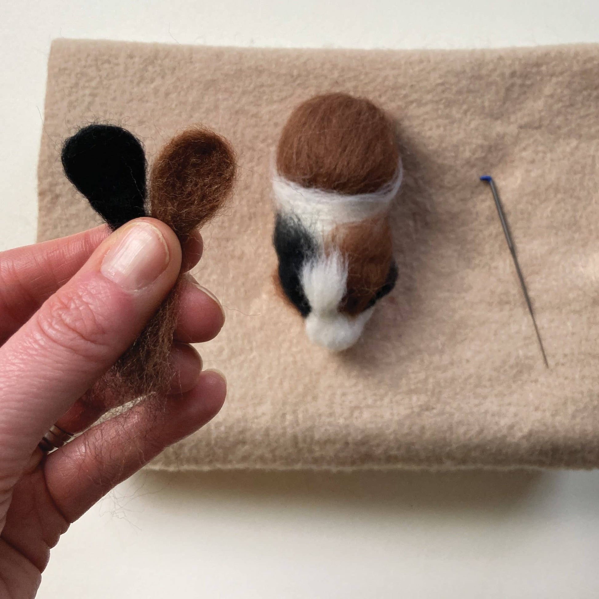 Needle felting kit - Guinea pigs - SLOLife Studio & Mercantile