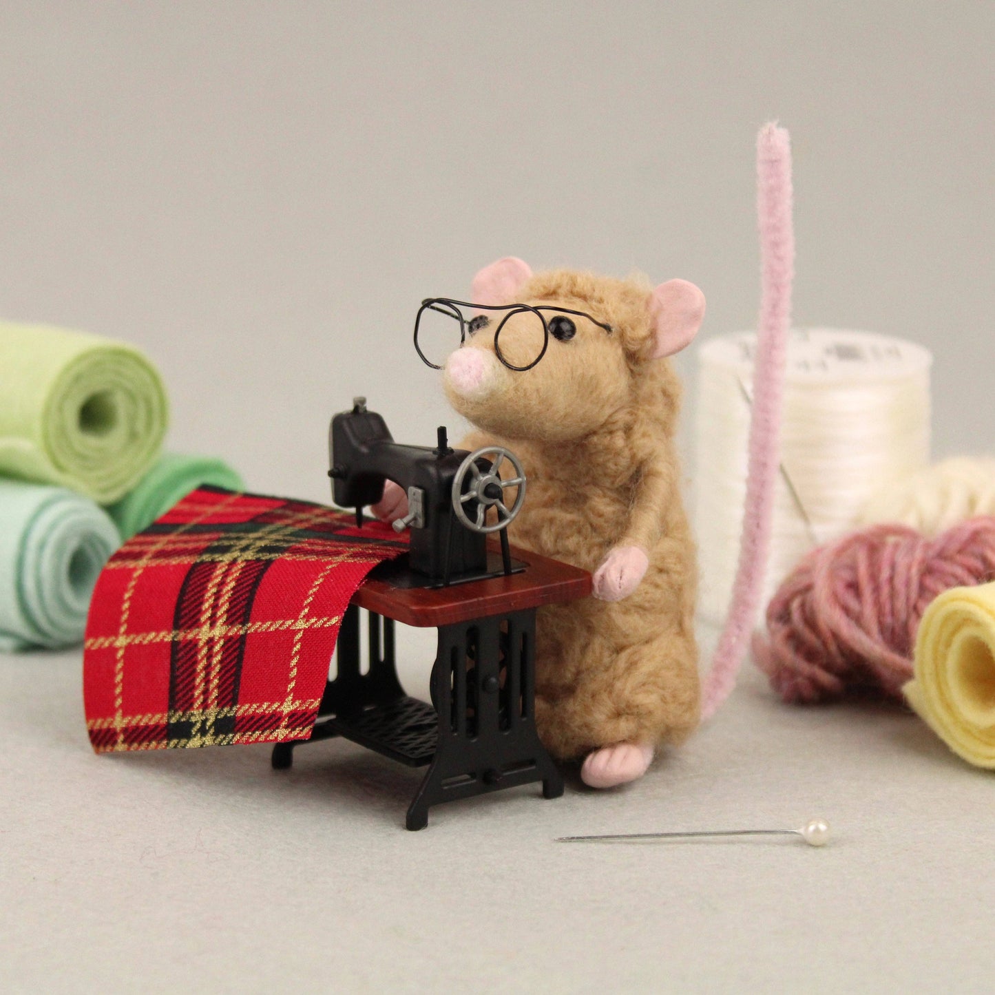 Sewing Mouse Small Needle Felt Kit - SLOLife Studio & Mercantile