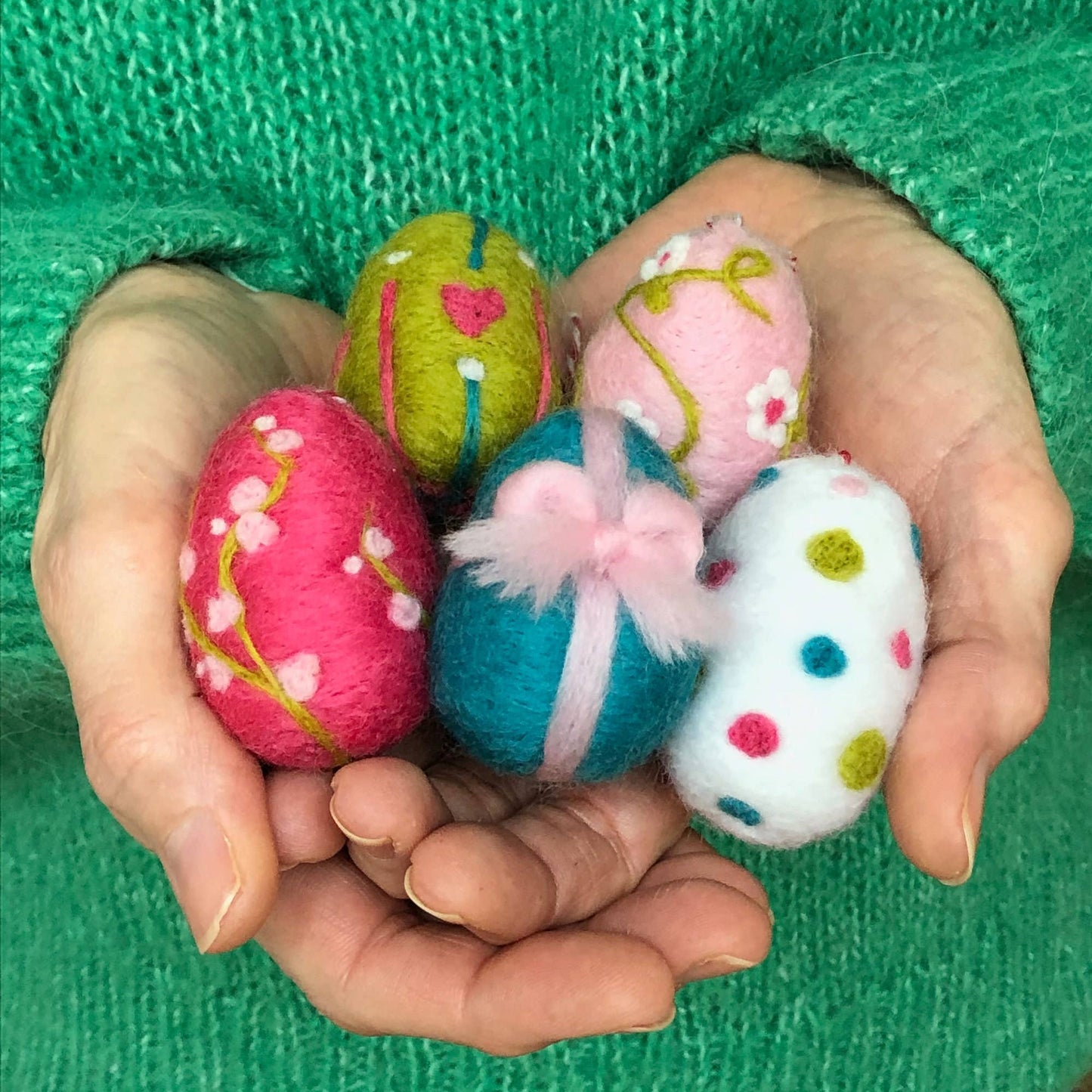 Easter Eggs Needle Felting Kit