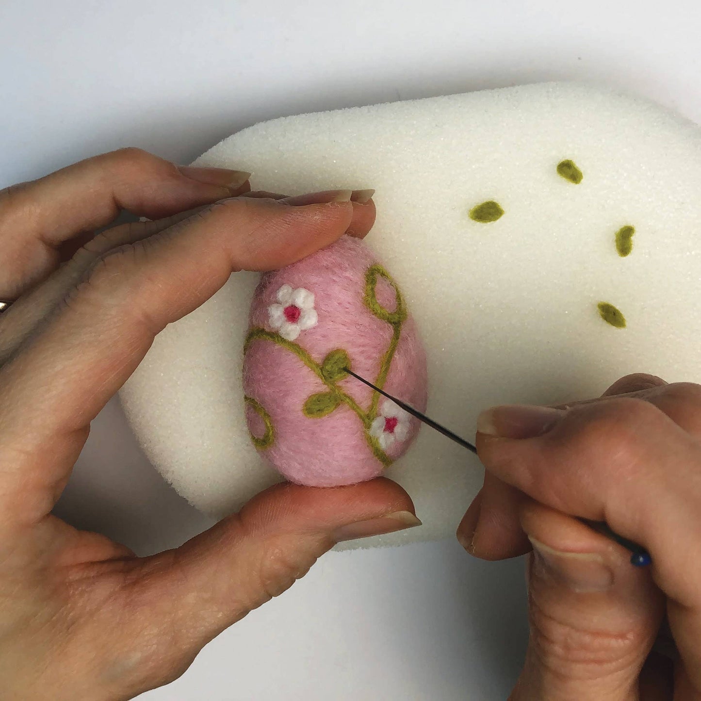 Easter Eggs Needle Felting Kit